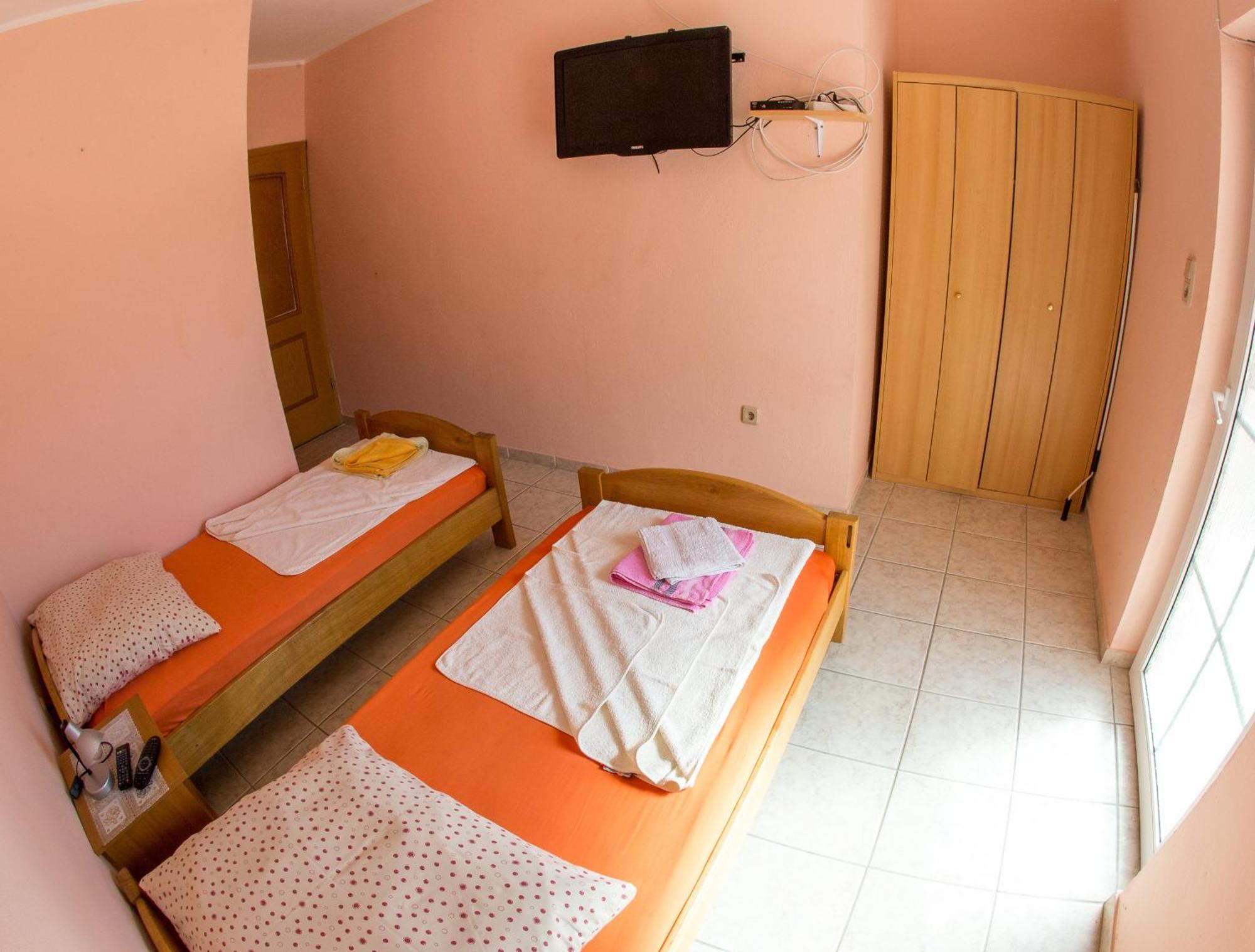 Guest House Almond Bečići Rom bilde