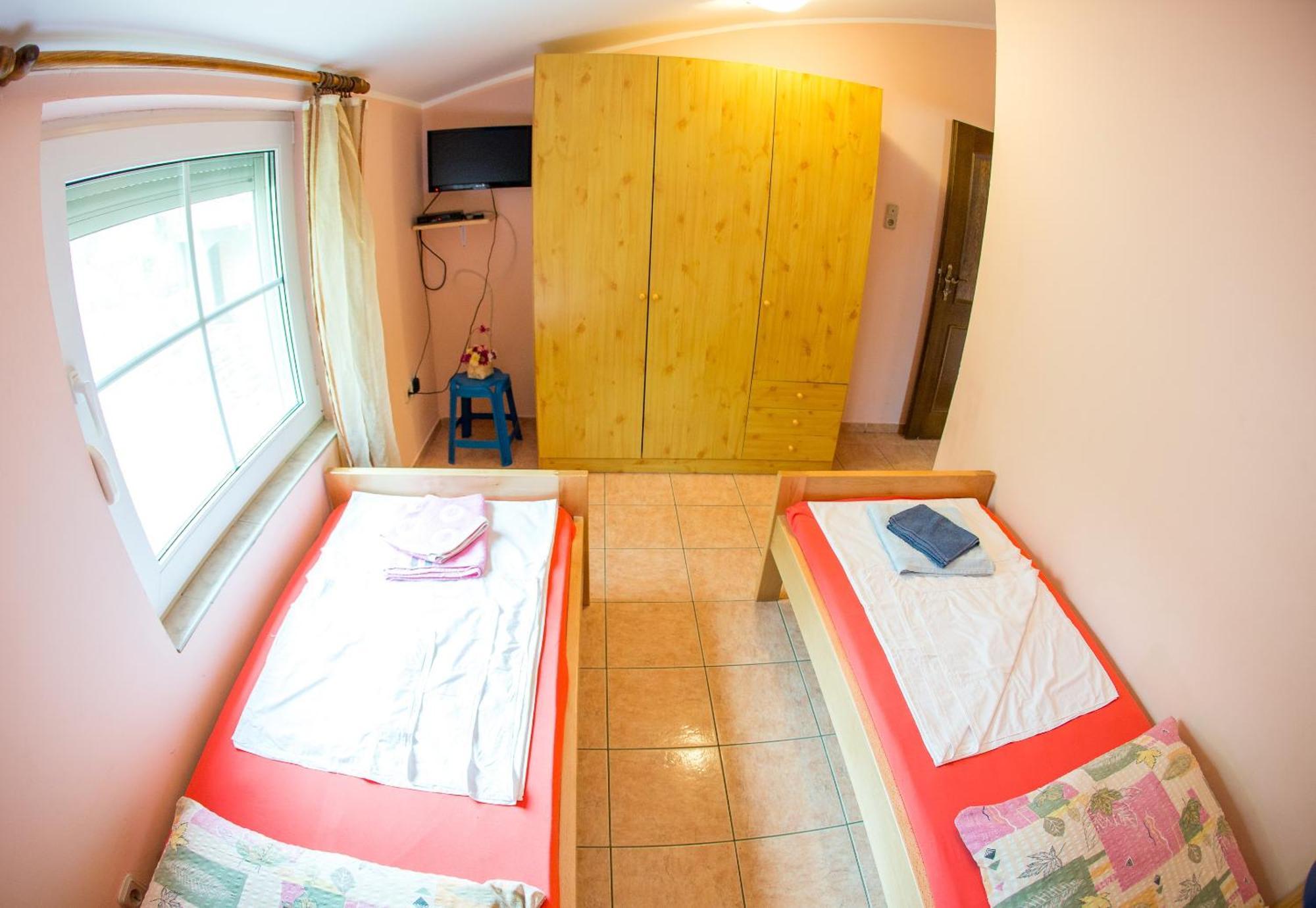 Guest House Almond Bečići Eksteriør bilde