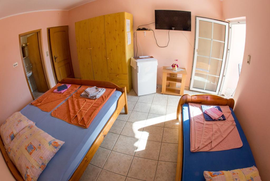Guest House Almond Bečići Eksteriør bilde
